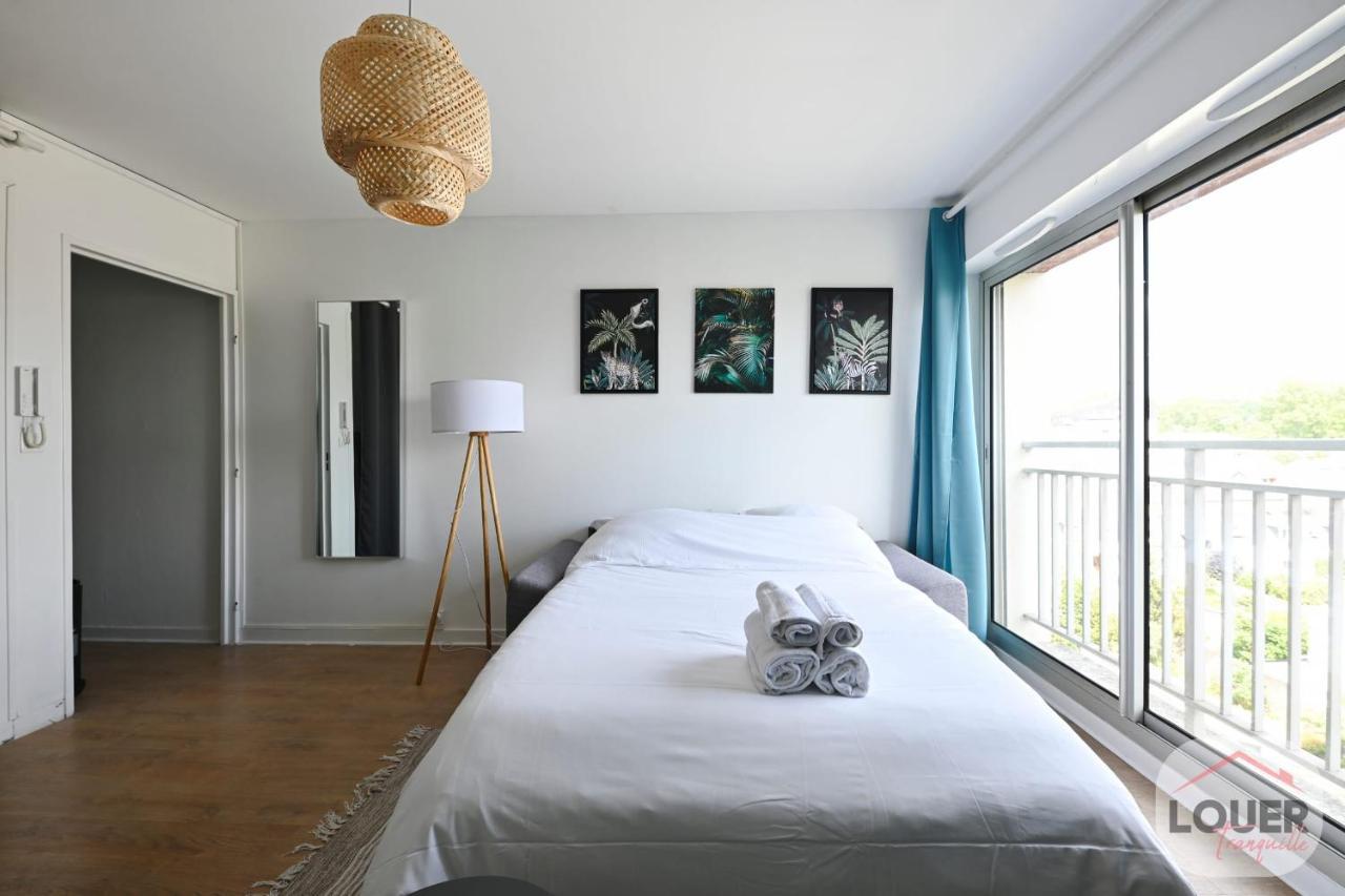 Le Vauquier Calme Moderne Confortable Tours Apartman La Riche Kültér fotó